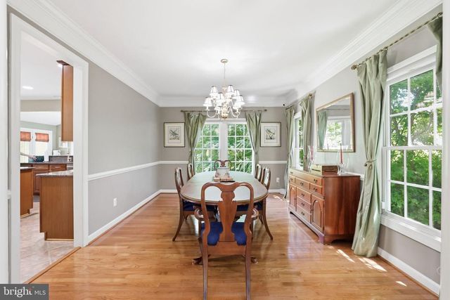 5767 BUSH HILL DR, Alexandria, VA 22310