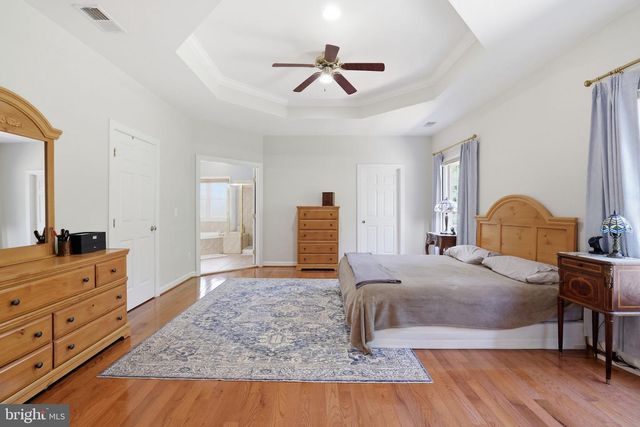 5767 BUSH HILL DR, Alexandria, VA 22310
