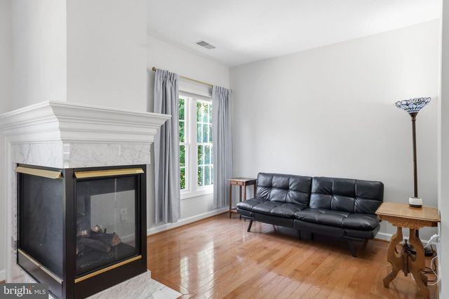 5767 BUSH HILL DR, Alexandria, VA 22310