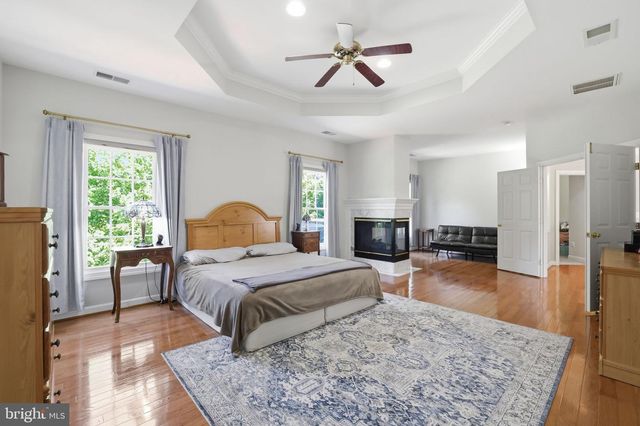 5767 BUSH HILL DR, Alexandria, VA 22310