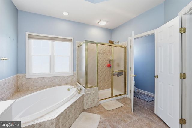 5767 BUSH HILL DR, Alexandria, VA 22310