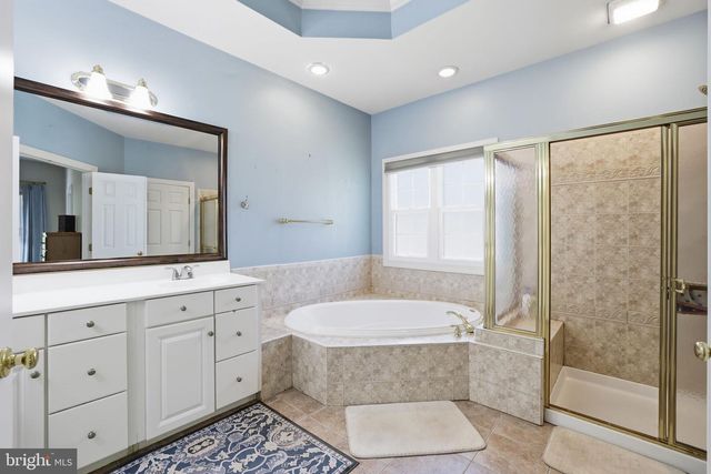 5767 BUSH HILL DR, Alexandria, VA 22310