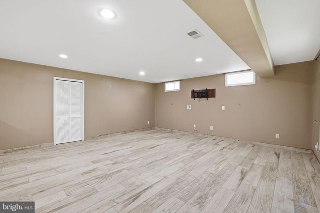 5767 BUSH HILL DR, Alexandria, VA 22310