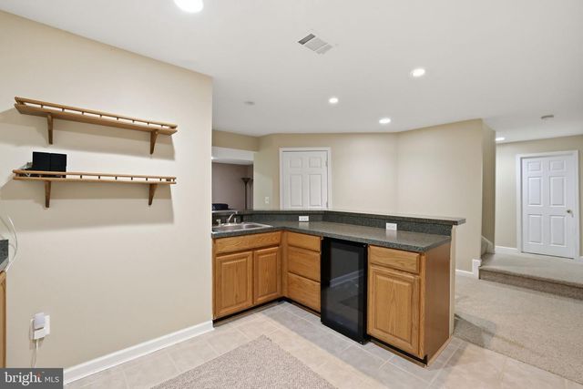 5767 BUSH HILL DR, Alexandria, VA 22310
