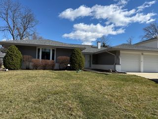 1419 Churchill Road, Schaumburg, IL 60195