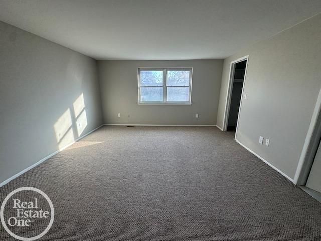 953 Kirts Boulevard, Troy, MI 48084