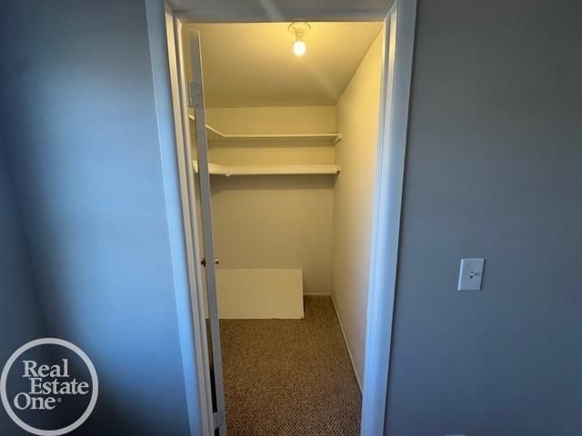 953 Kirts Boulevard, Troy, MI 48084