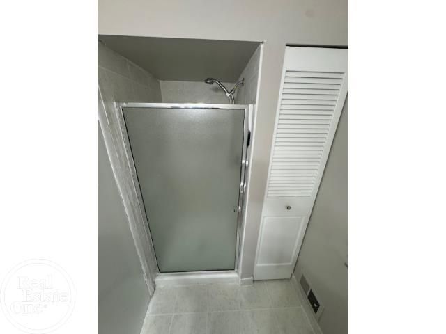 953 Kirts Boulevard, Troy, MI 48084