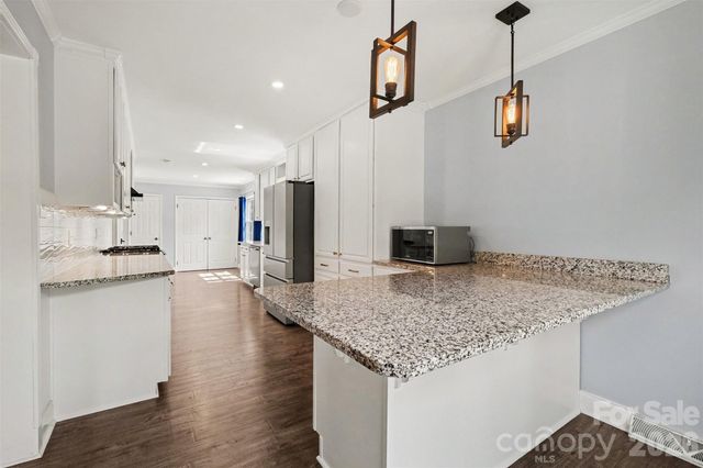 5734 Faulconbridge Road, Charlotte, NC 28227