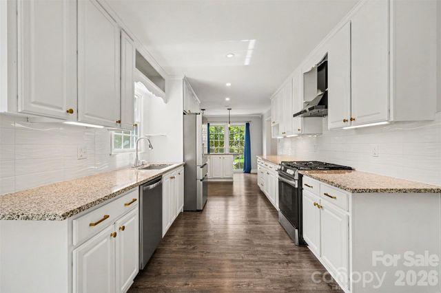 5734 Faulconbridge Road, Charlotte, NC 28227