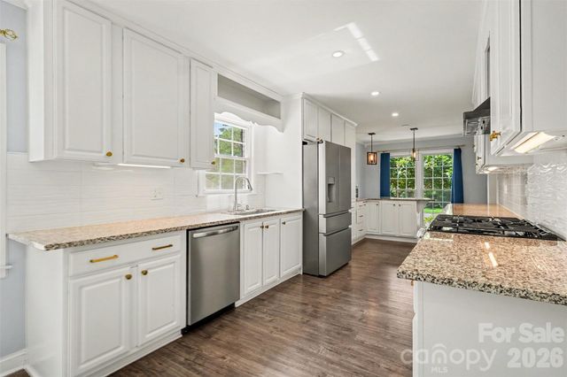 5734 Faulconbridge Road, Charlotte, NC 28227