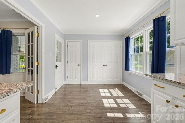 5734 Faulconbridge Road, Charlotte, NC 28227