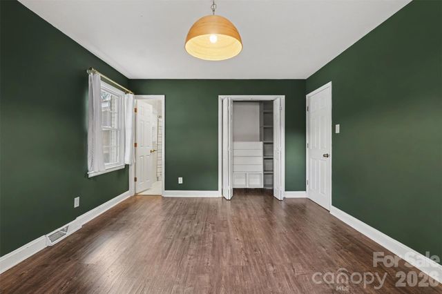 5734 Faulconbridge Road, Charlotte, NC 28227