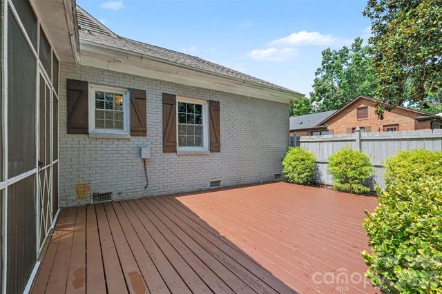 5734 Faulconbridge Road, Charlotte, NC 28227