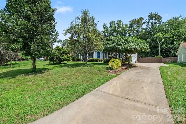 5734 Faulconbridge Road, Charlotte, NC 28227