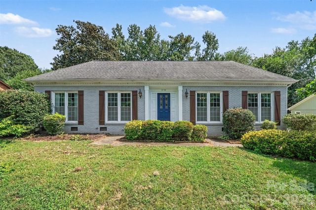 5734 Faulconbridge Road, Charlotte, NC 28227