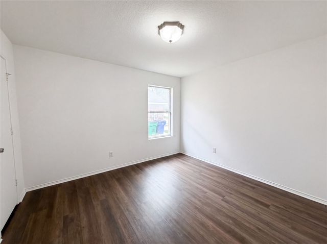 1120 Beaverwood Lane, Crowley, TX 76036