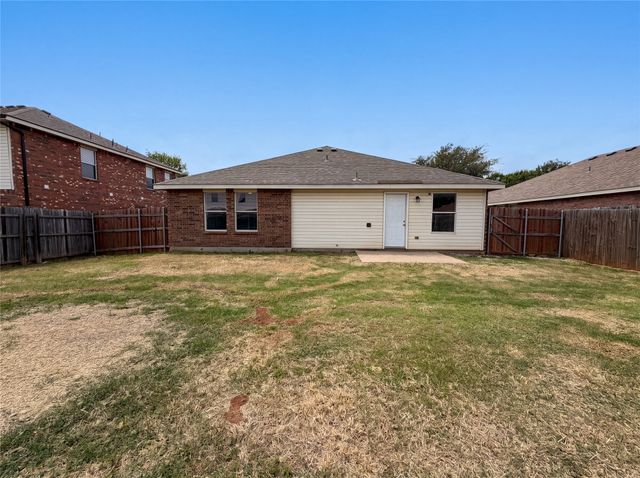 1120 Beaverwood Lane, Crowley, TX 76036