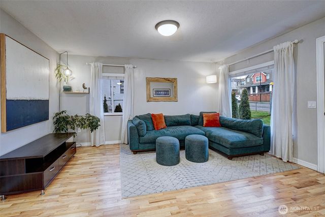 10026 4th Avenue SW, Seattle, WA 98146