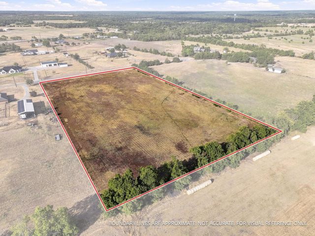 177 Country Place Lane, Van Alstyne, TX 75495