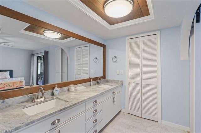 4230 SE 20th PL 302, Cape Coral, FL 33904