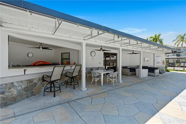 4230 SE 20th PL 302, Cape Coral, FL 33904