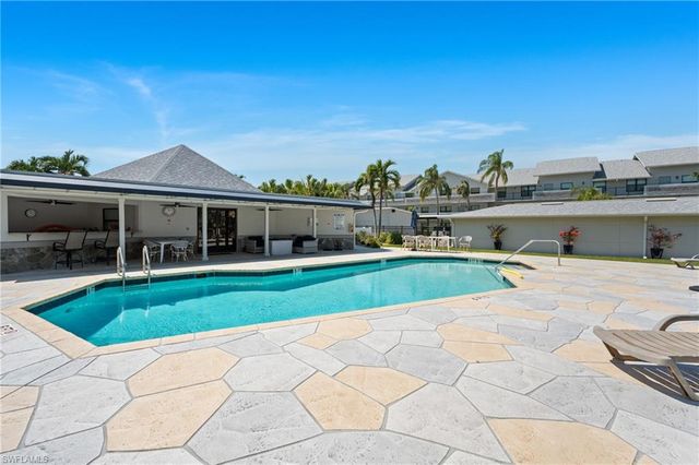 4230 SE 20th PL 302, Cape Coral, FL 33904