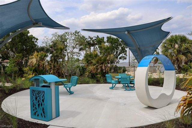 4230 SE 20th PL 302, Cape Coral, FL 33904