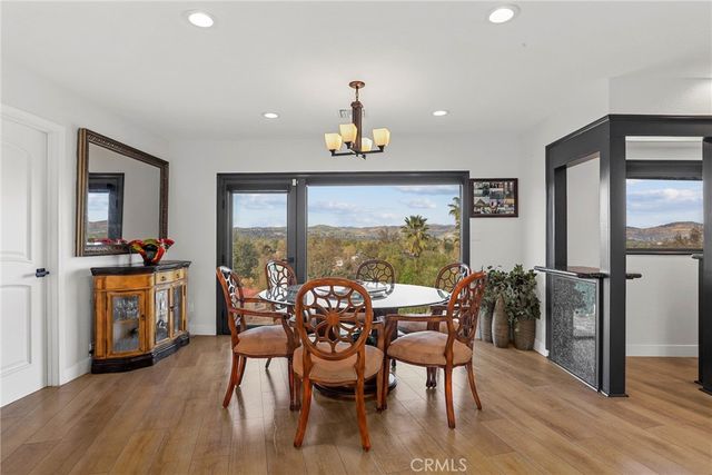 5164 N Faris Lane, Woodland Hills, CA 91364
