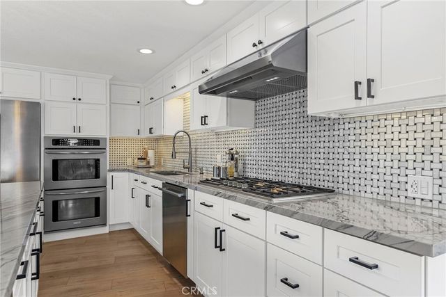 5164 N Faris Lane, Woodland Hills, CA 91364