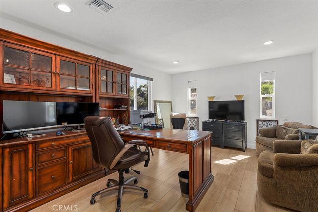 5164 N Faris Lane, Woodland Hills, CA 91364