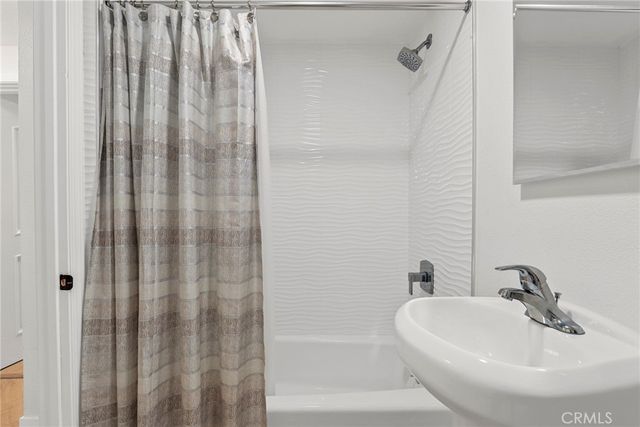 5164 N Faris Lane, Woodland Hills, CA 91364