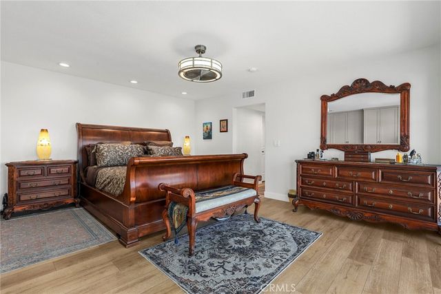5164 N Faris Lane, Woodland Hills, CA 91364