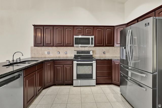 1155 W 2325 N, Layton, UT 84041