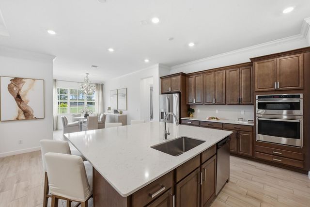 732 Hookline Circle, Loxahatchee, FL 33470