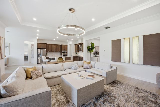 732 Hookline Circle, Loxahatchee, FL 33470