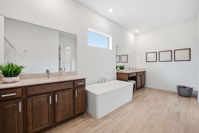 732 Hookline Circle, Loxahatchee, FL 33470