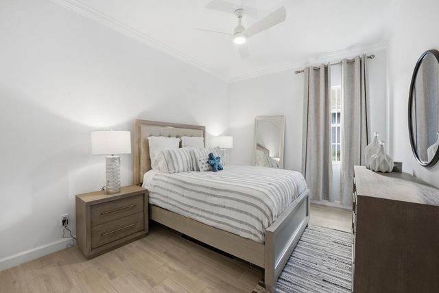 732 Hookline Circle, Loxahatchee, FL 33470