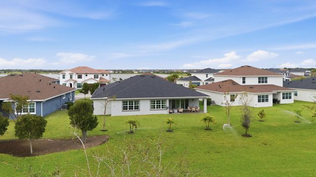 732 Hookline Circle, Loxahatchee, FL 33470