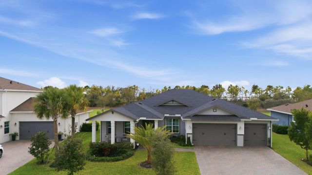 732 Hookline Circle, Loxahatchee, FL 33470
