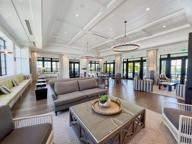 732 Hookline Circle, Loxahatchee, FL 33470