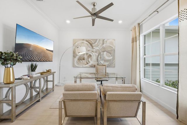 732 Hookline Circle, Loxahatchee, FL 33470