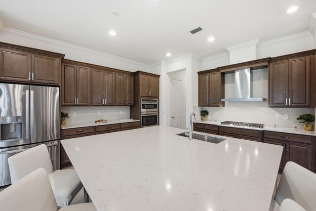 732 Hookline Circle, Loxahatchee, FL 33470