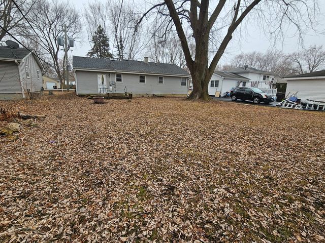 4804 Willow Lane, Mchenry, IL 60050