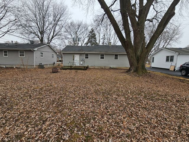 4804 Willow Lane, Mchenry, IL 60050