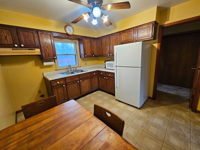 4804 Willow Lane, Mchenry, IL 60050