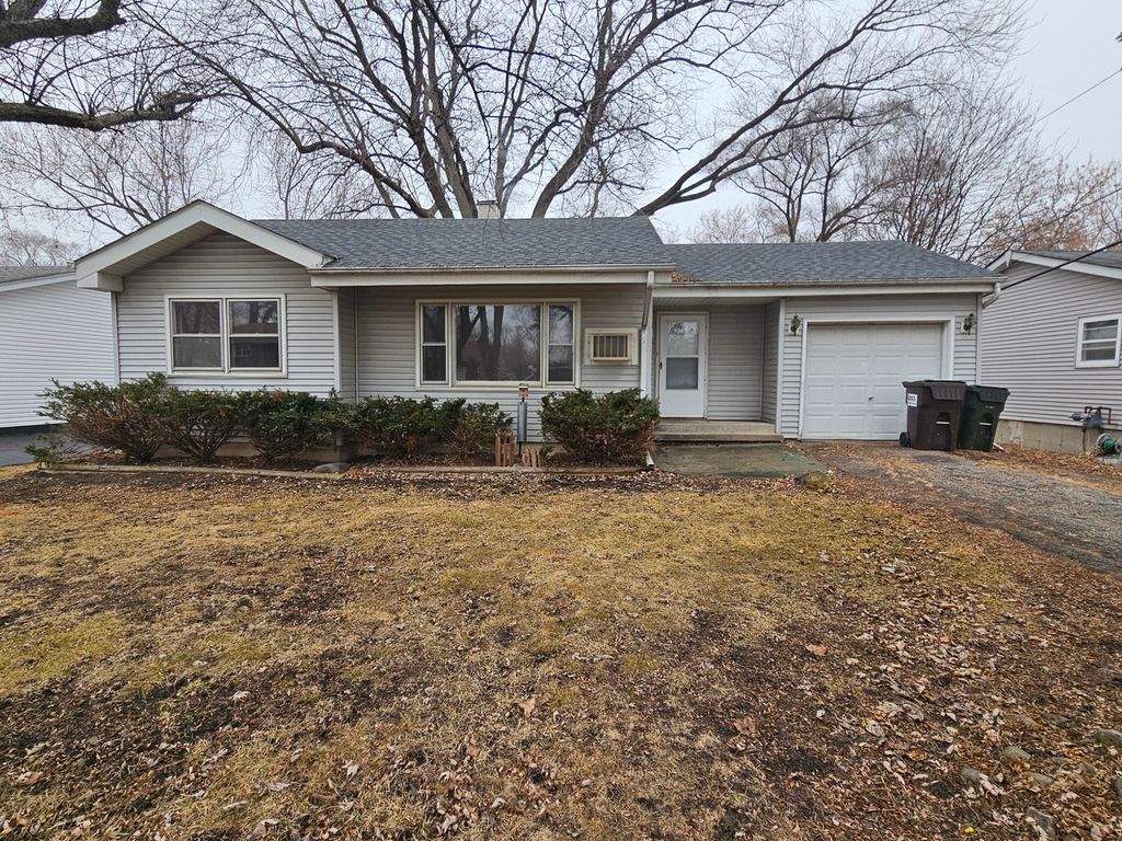 4804 Willow Lane, Mchenry, IL 60050