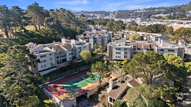 332 Philip Drive 110, Daly City, CA 94015