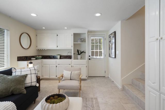 1128 Hawthorne Drive, San Mateo, CA 94402