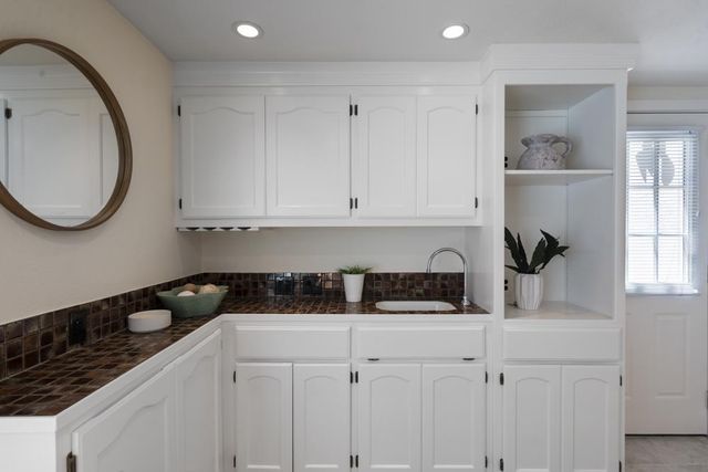 1128 Hawthorne Drive, San Mateo, CA 94402